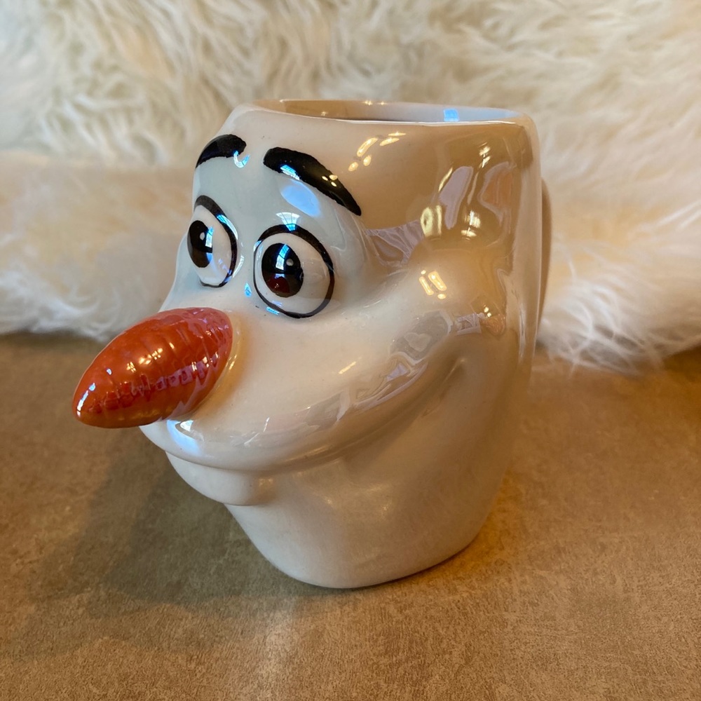 NIB Disney Olaf Mug